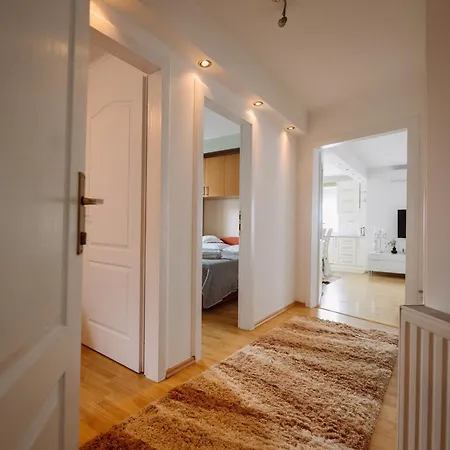 Stan Na Dan Eni Apartamento Livno